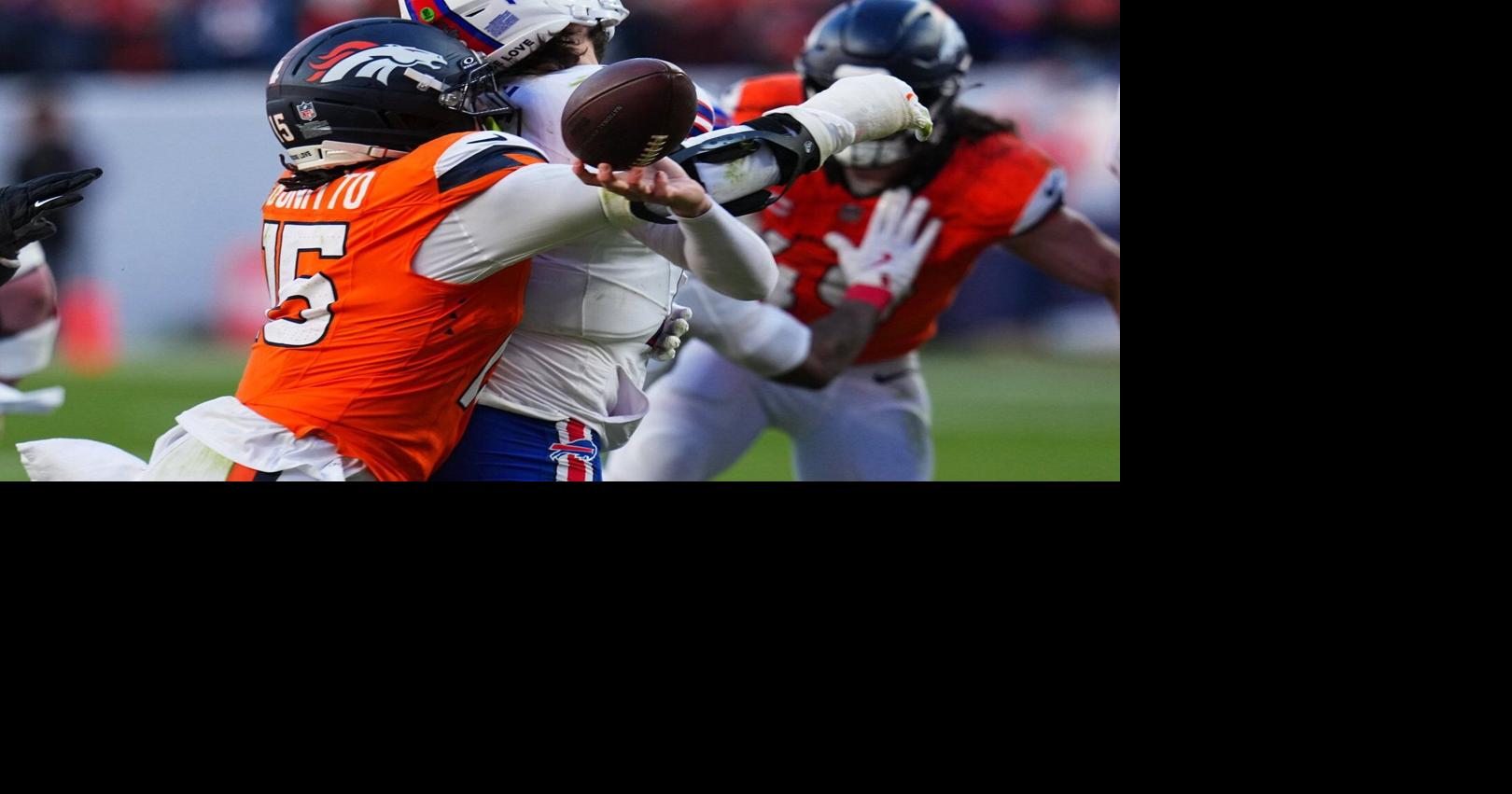 After applying the pressure all season, Broncos defense now producing turnovers in playoffs