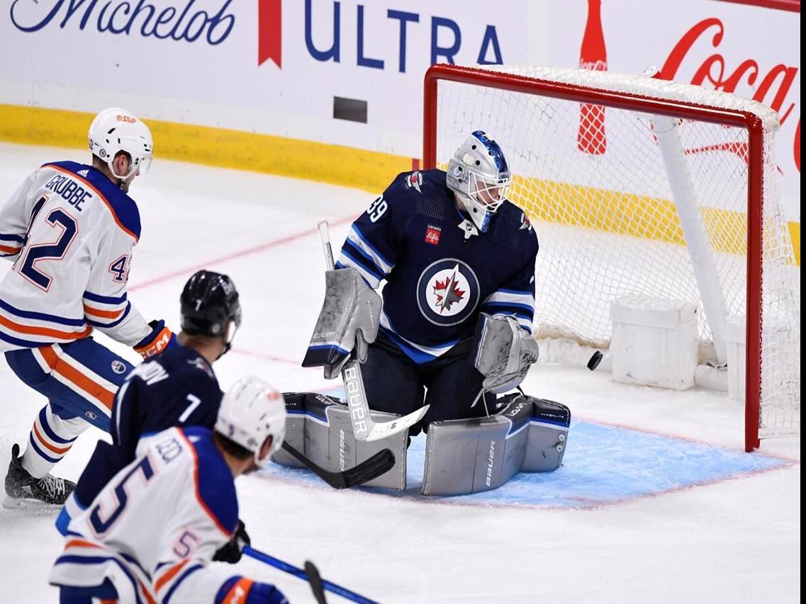 Nova Scotia's Bowness leads Winnipeg Jets back into Stanley Cup