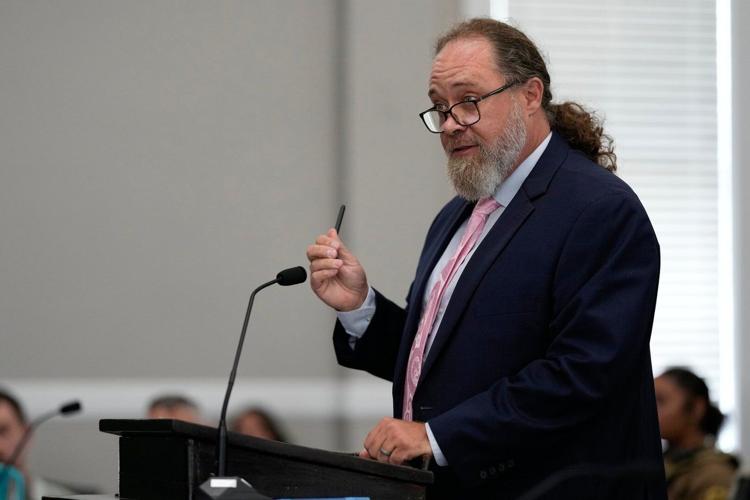 Case against Tennessee man accused of killing 4 people can move forward ...