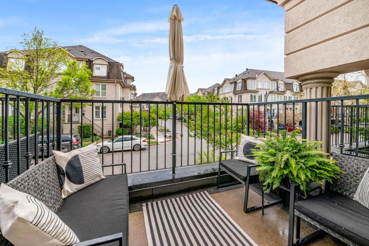 Don Mills townhome near parks, trails is spacious and airy