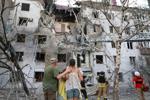 Ukraine fires 400 drones toward Moscow as Zelenskyy grapples with protests
