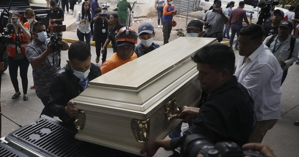 Fear stalks the funerals of victims of Honduras prison massacre