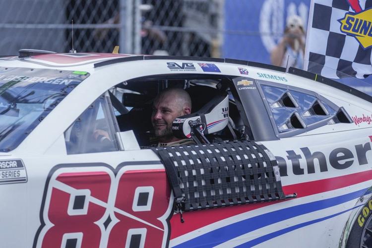 Shane van Gisbergen's unique braking technique makes him the favorite at Sonoma