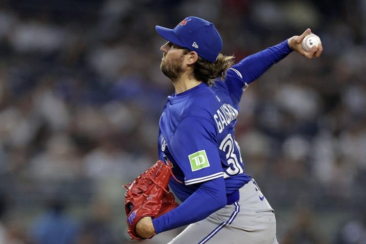 Gausman pitches Blue Jays to 7-1 win over Yankees for 4-game lead in AL East