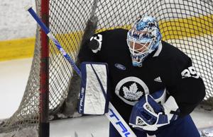 Ilya Samsonov returns to Leafs net with no hard feelings after salary skirmish