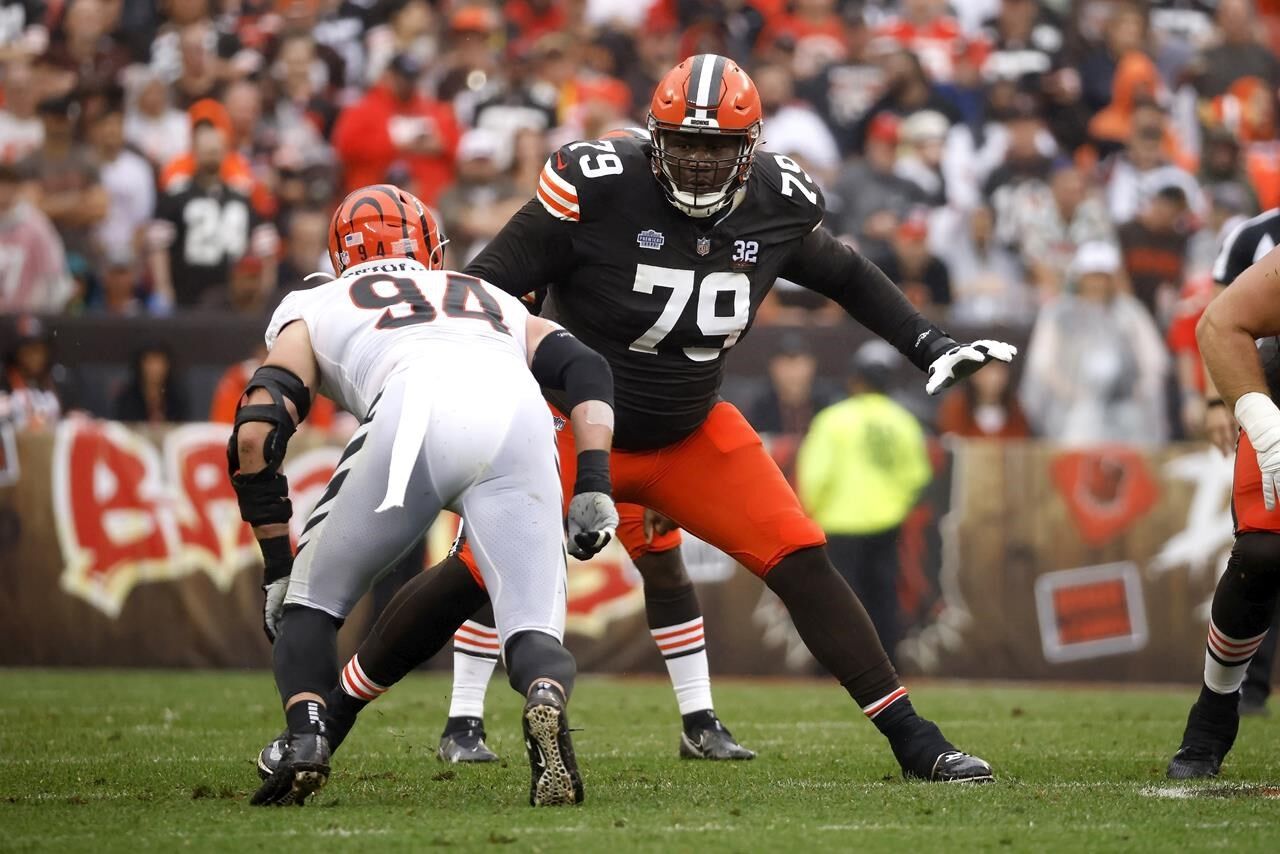 Extra-large Browns Rookie Dawand Jones Set For Colossal MNF Matchup ...