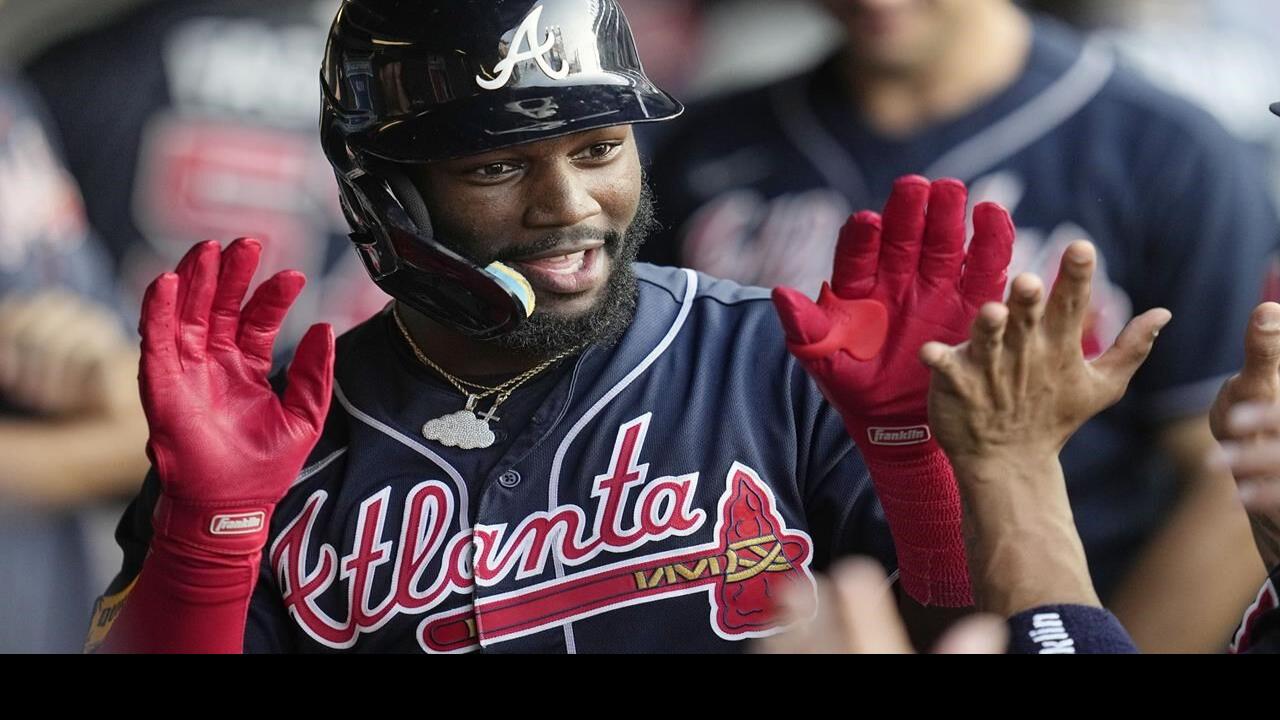 Fans give Braves rookie Heyward a thumbs-up