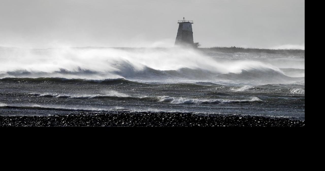 High winds knocks out power to thousands of customers across the Maritimes