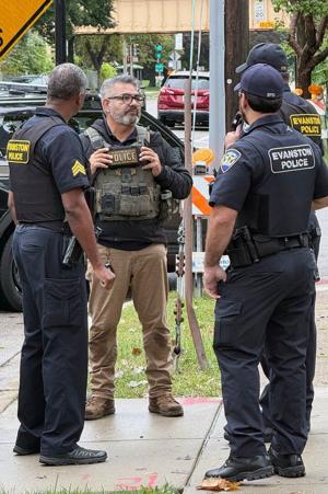 U.S. citizen injured in Illinois after ICE agents mistook him for fugitive, tried to arrest him