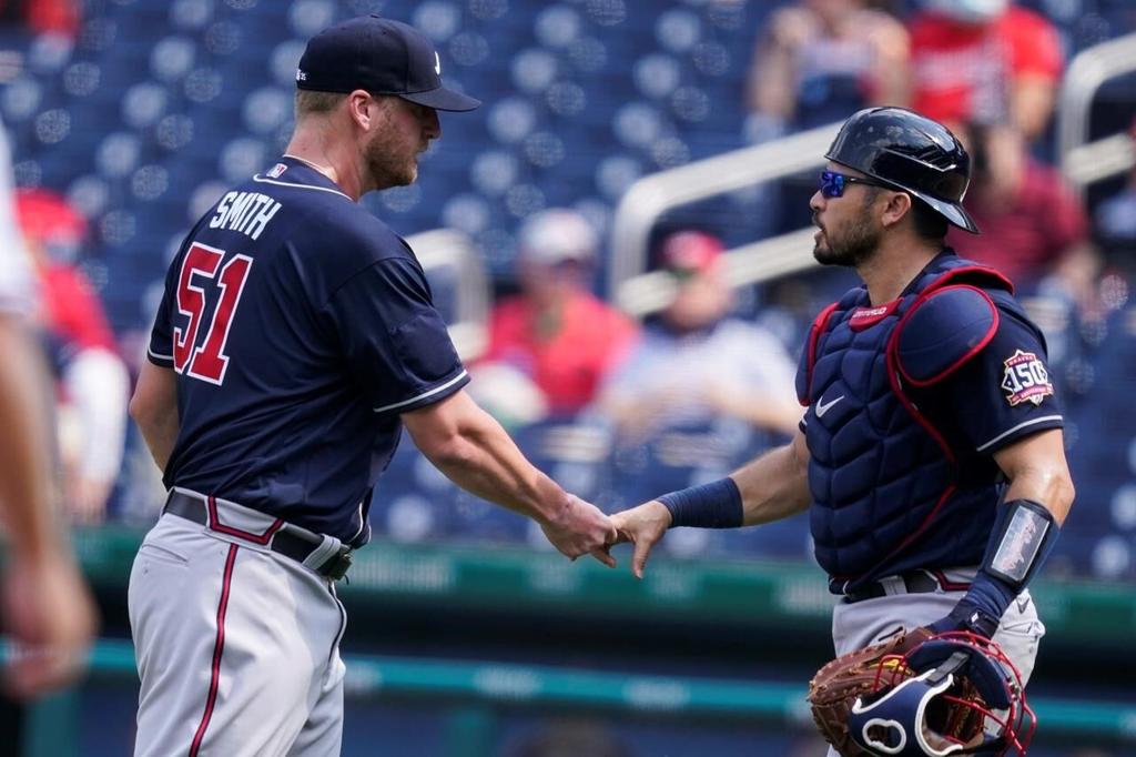 Panda! Sandoval helps Braves sweep doubleheader against Nats