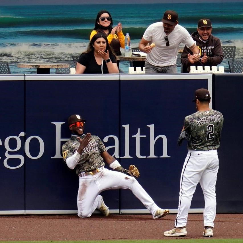 Gausman, Tauchman Lead Giants Past Padres 7-1 to Avoid Sweep – NBC