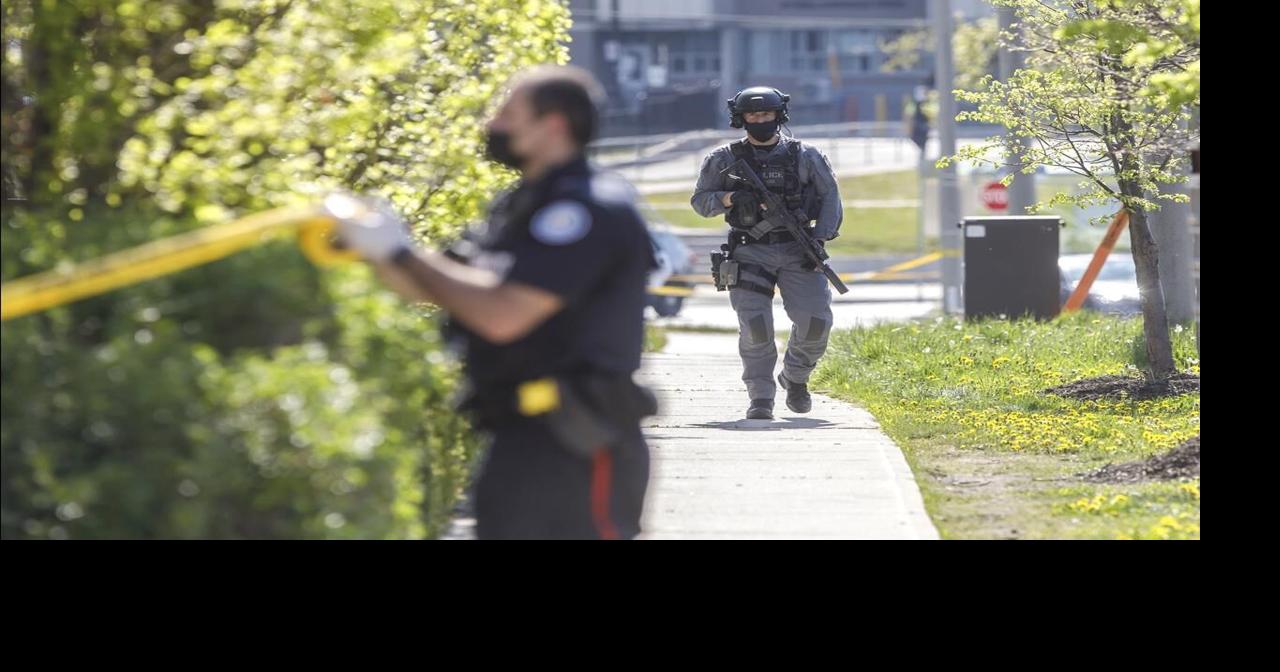 One man killed, three others badly injured in west Toronto shooting