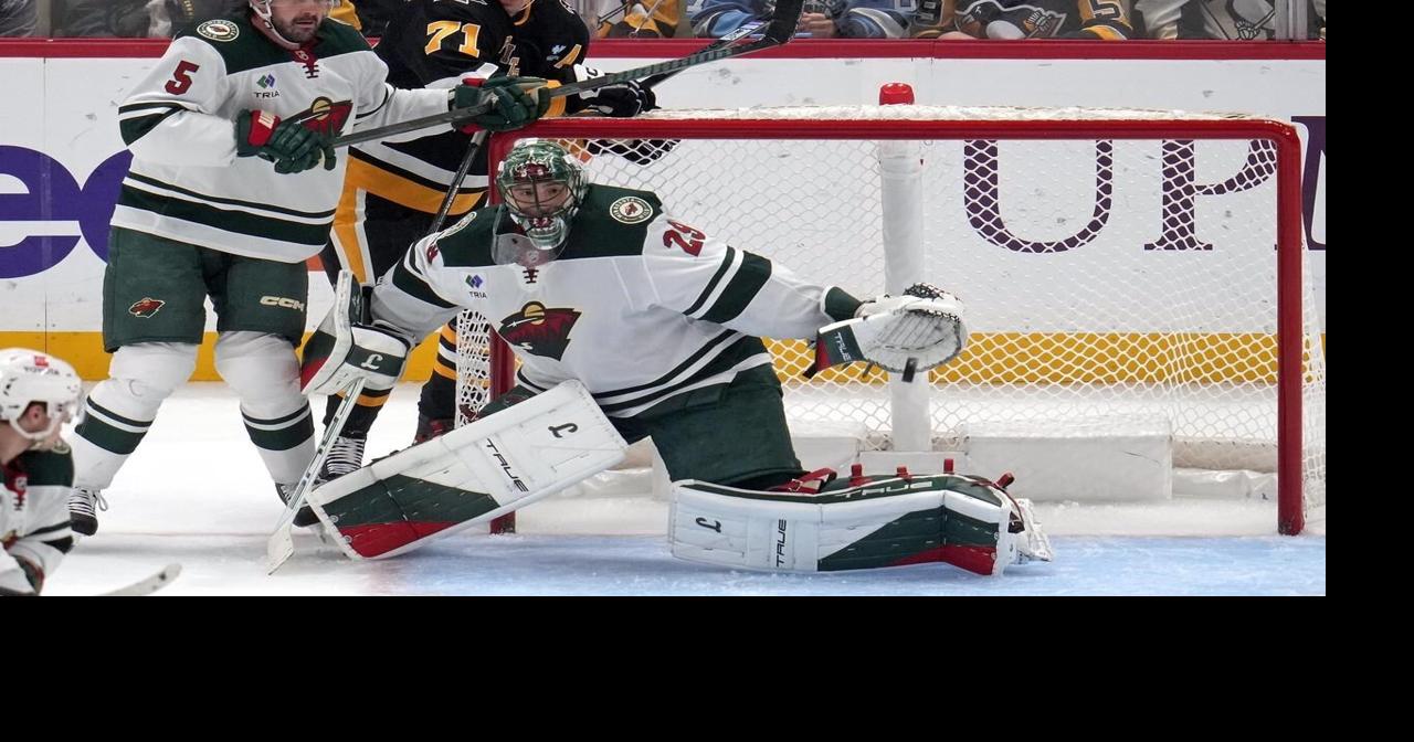 Marc-Andre Fleury stops 26 to lead Wild past Penguins 5-3