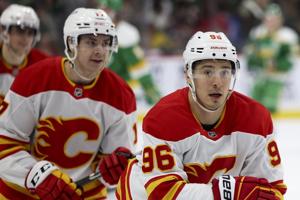 Flames trade Kuzmenko, Pelletier, draft picks to Flyers for Frost, Farabee