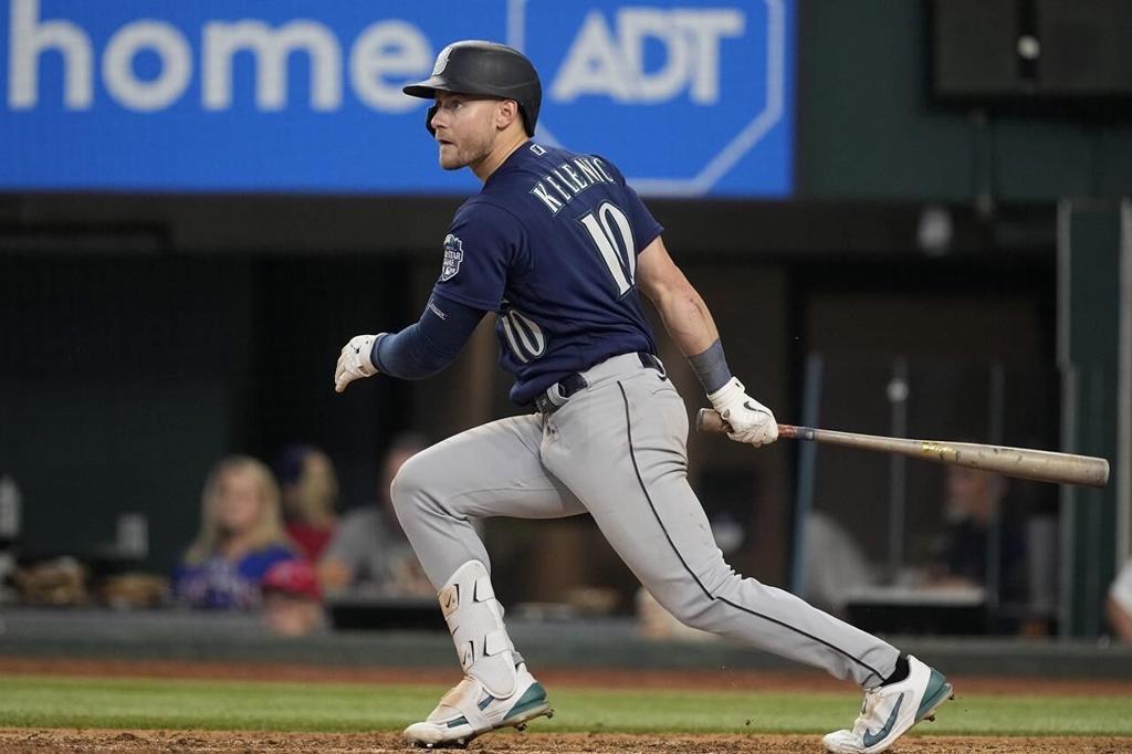 Mariners swept by Rangers in crucial AL West matchup