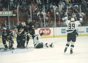 Alex Ovechkin surpassed Wayne Gretzky's NHL goal count. Here are other 'unbreakable' sports records