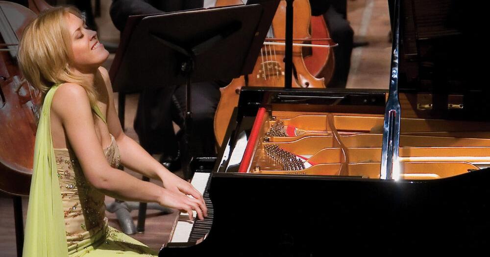 Elena Rozanova Russian pianist blazes through memorable concert
