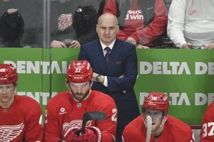 Maple Leafs hire former Red Wings head coach Derek Lalonde as assistant