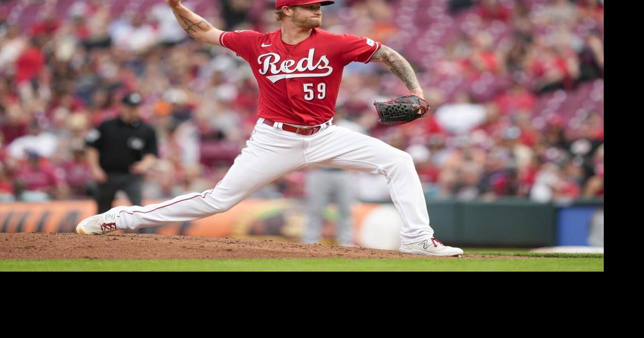 Lively and Newman star as Reds pound out 18 hits, beat the Cardinals 10-3