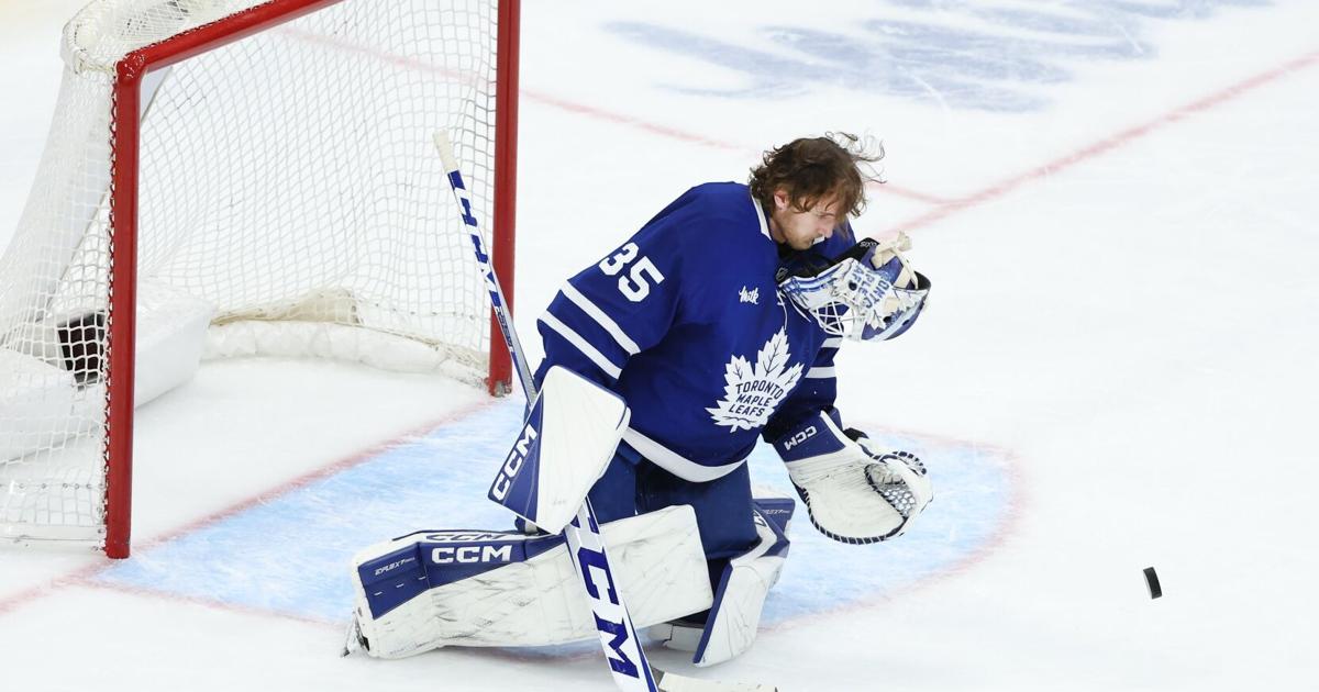 Maple Leafs vs. Bruins: Stolarz gets pulled, Minten scores the clincher ...