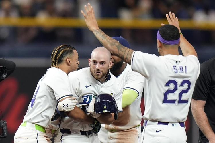 Jonny DeLuca scores on error in the 9th, Rays beat Diamondbacks 5-4