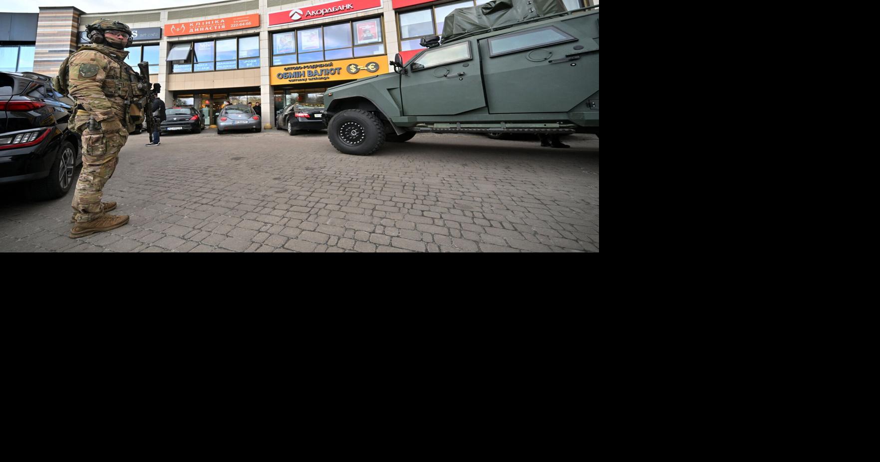 Ukrainian police shoot and kill a gunman who killed at least 6 and took ...