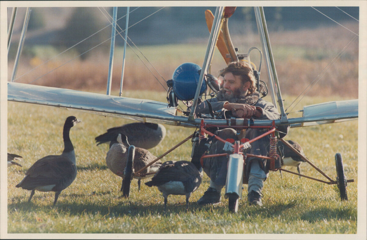 Bill Lishman, who taught birds to fly with him, remembered for thinking outside the pic