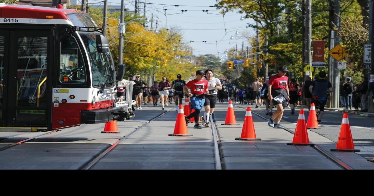 Toronto Waterfront Marathon weekend road closures