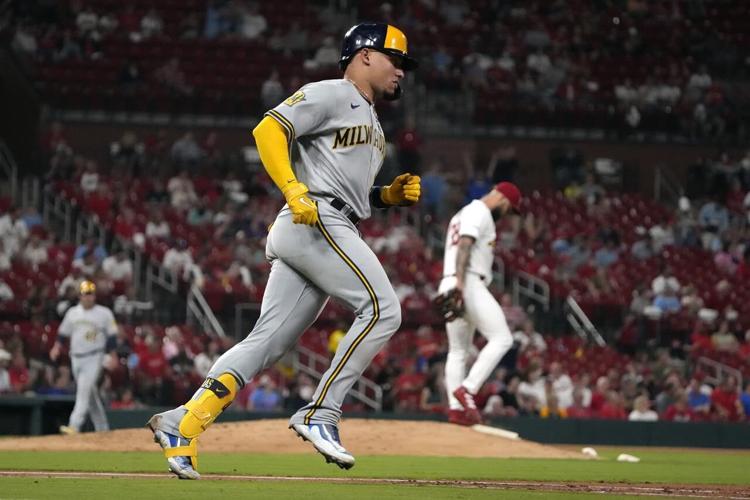 Tyrone Taylor leads Brewers to 3-2 win over Cardinals