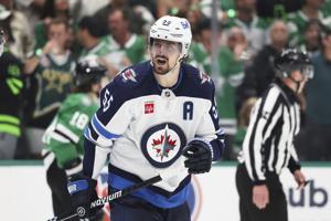 Leafs, Maurice reflect on Scheifele's performance for Jets after father's death