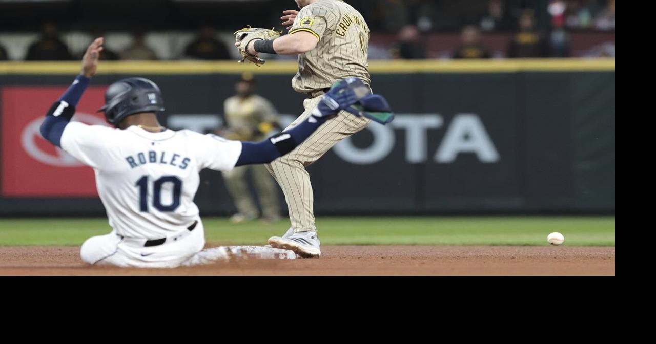 Bryan Woo carries a perfect game into the 7th inning as the Mariners top the Padres 5-2