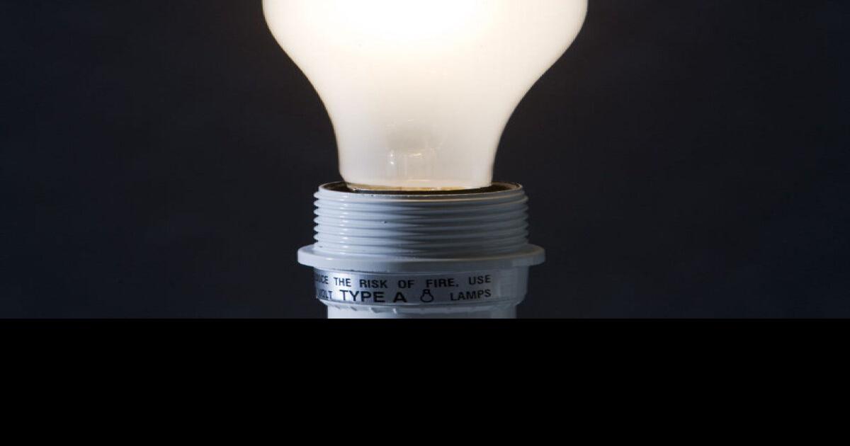 Ontario backs down on incandescent bulb ban