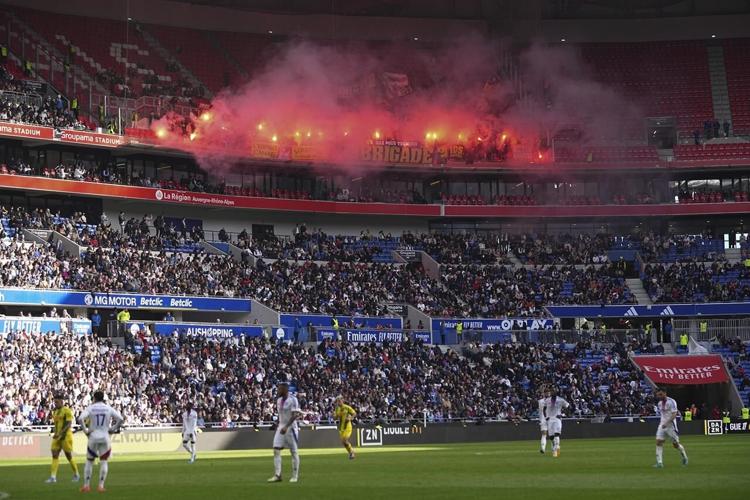 Lyon extends winning run with 20 defeat of Nantes in French league