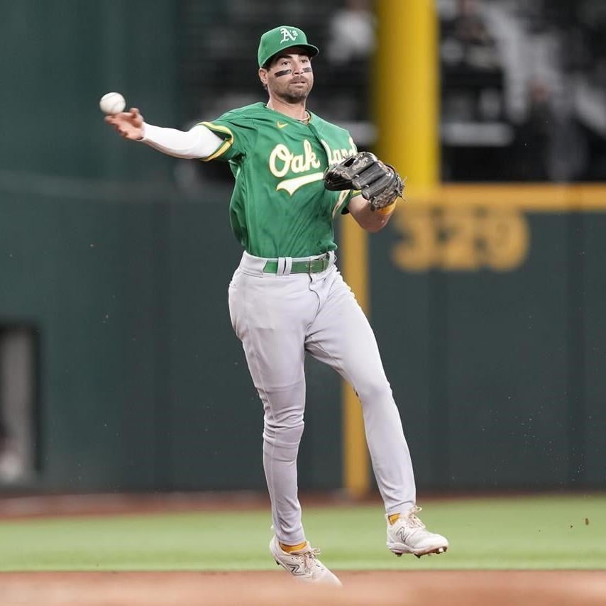 DeGrom fans 11 in 6 innings, Rangers beat Athletics 5-2 Southwest