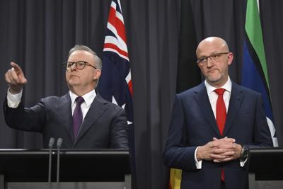 Australia lifts terrorism threat level from 'possible' to 'probable,' but says no specific threat