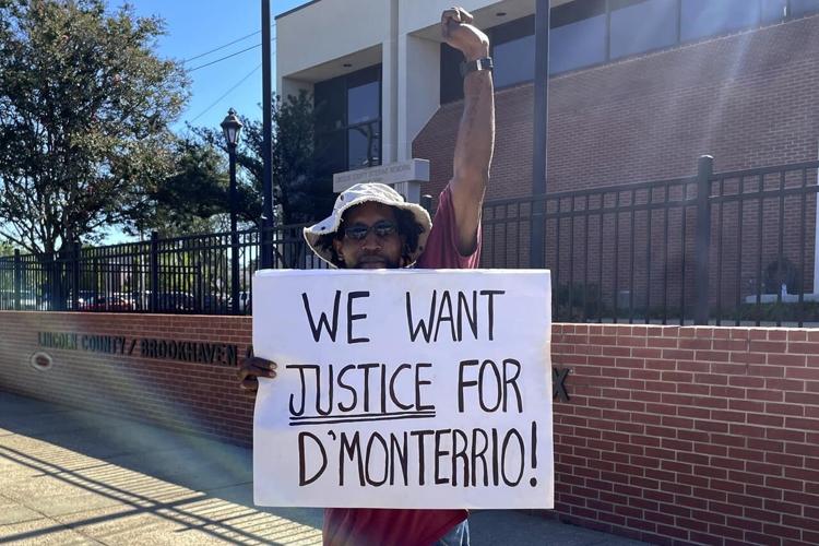 Mississippi judge declares mistrial for 2 white men charged in attack ...