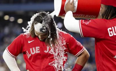 Bichette's late 2-run homer lifts Blue Jays over Rays