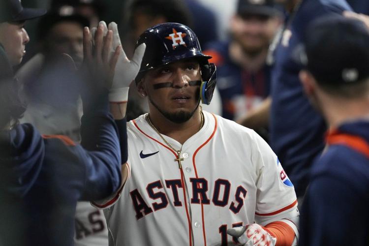 Jeremy Peña's RBI single in 8th inning lifts the Astros to a 4-3 win over Royals