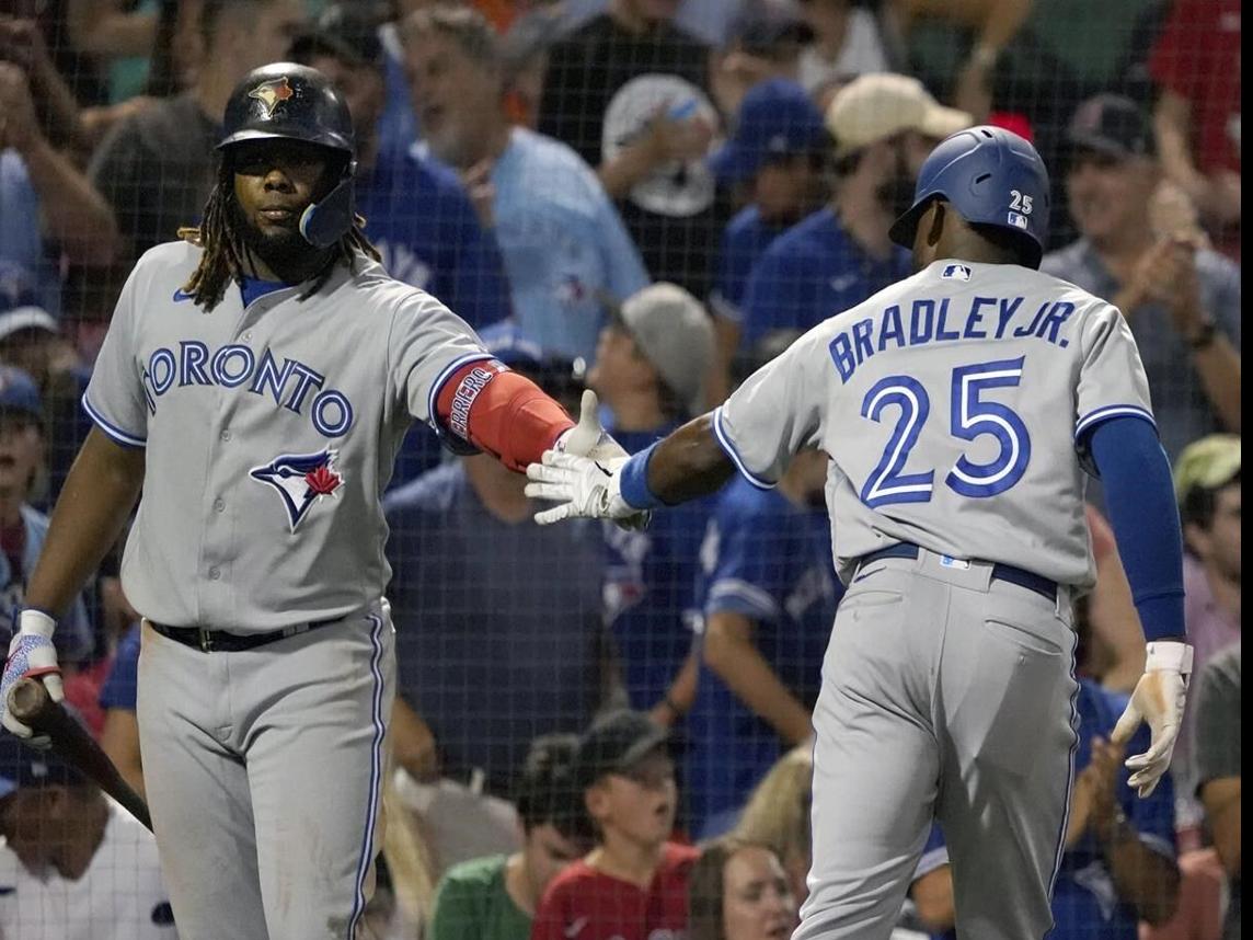 Red Sox defeat Royals behind Dalbec's 3 hits, 3 RBI