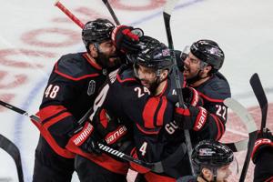 Game 3 looms large as Hurricanes and Golden Knights trade stunning comebacks