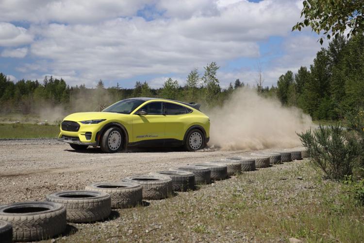 1-Ford-Mustang-Mach-E-Rally.jpg