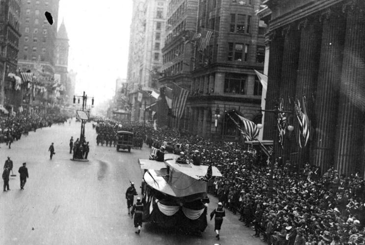 philly_parade_1918