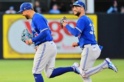 Blue Jays sign All-Star outfielder George Springer