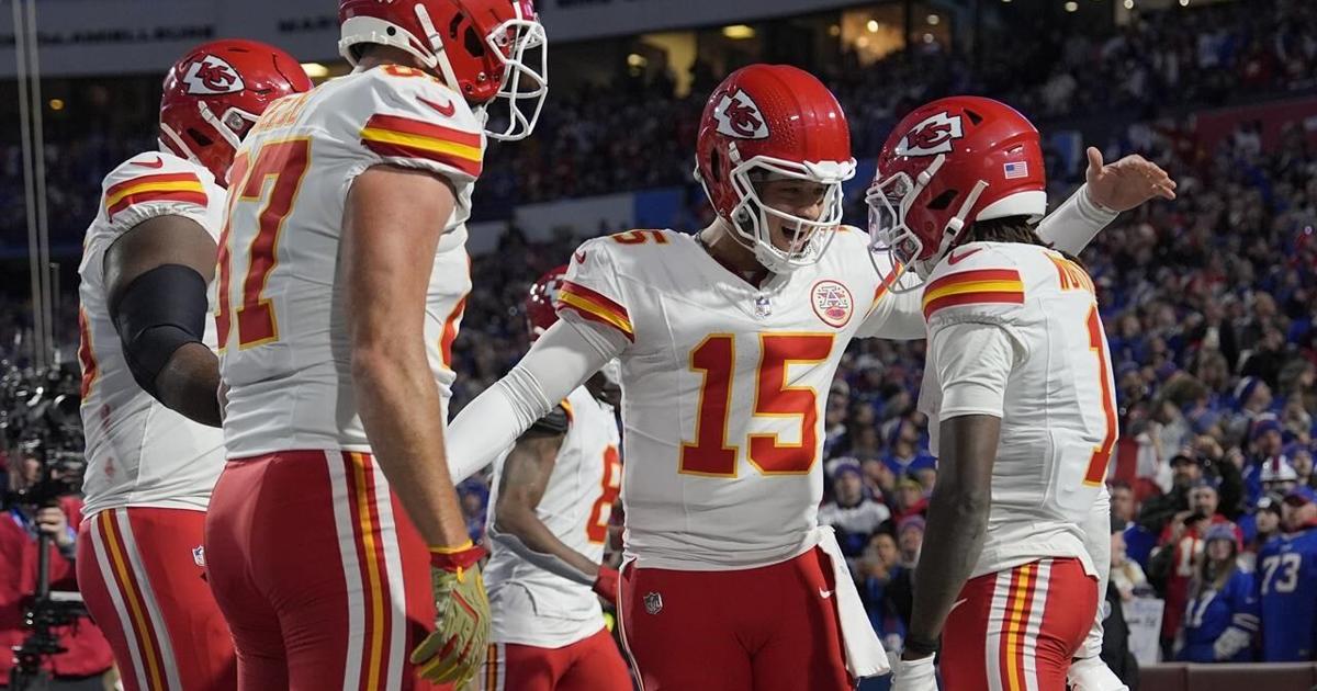With quest for perfection over, Mahomes wants to see Chiefs play 'best football' down the stretch