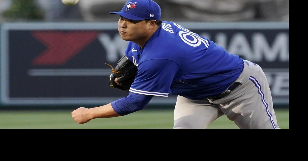 Blue Jays put pitchers Ryu and White on injured list to finalize