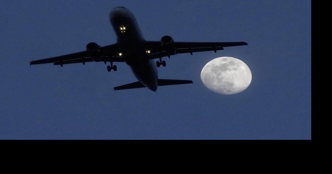 With all the recent headlines about panels and tires falling off planes ...
