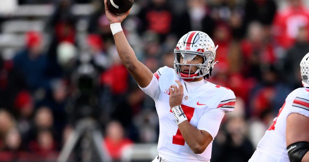 College football bowl game picks Top moneyline, point spread and over
