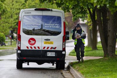 Canada_post.JPG