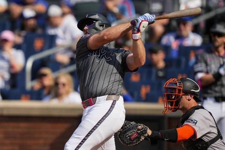 Pete Alonso hits 250th homer in the Mets' 12-6 victory over the Giants