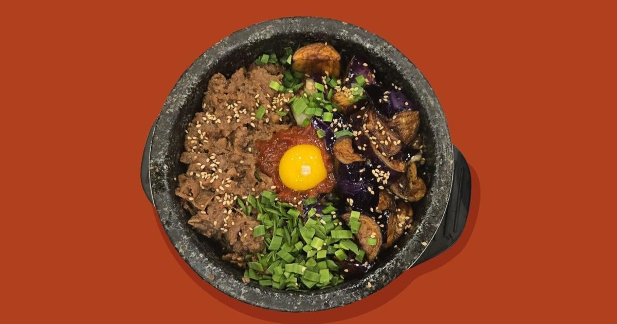This sizzling stone bowl bibimbap is the best thing I ate in Toronto this week